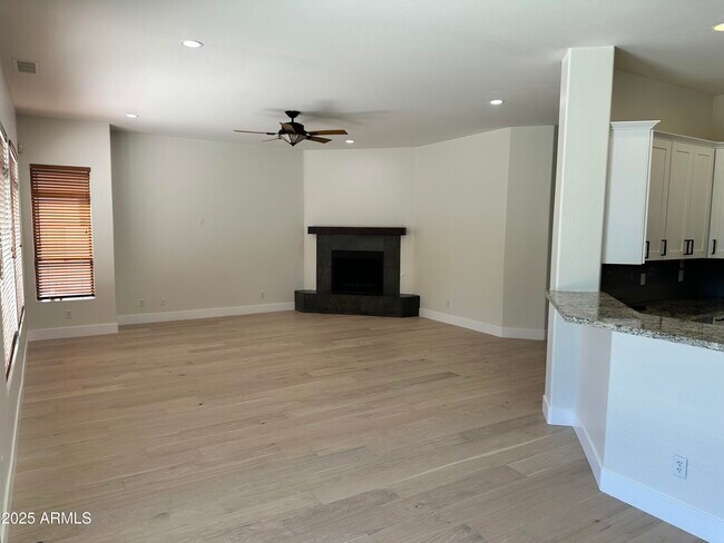 Photo - 4303 E Hamblin Dr