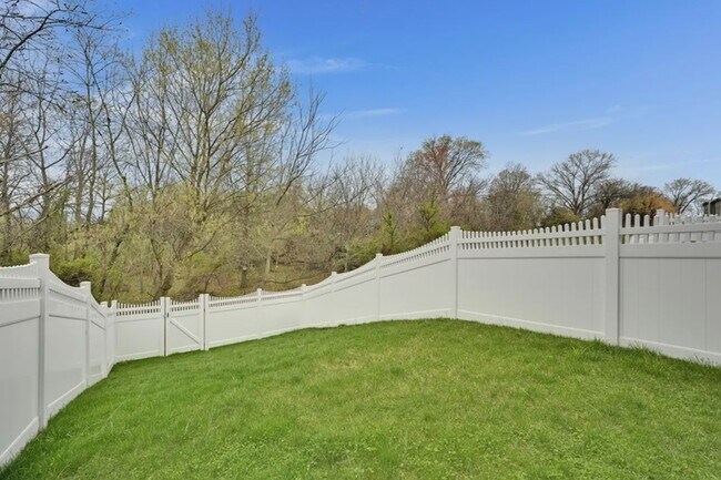 130 Maple Run Dr