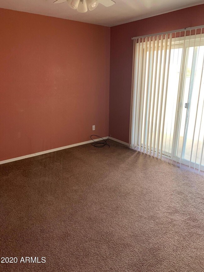 4015 N Montezuma Dr