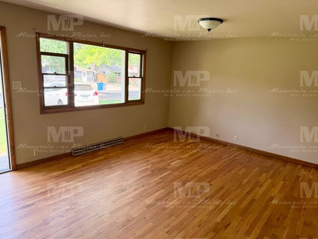 Photo - 1321 Lakewood Dr