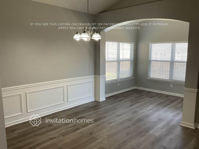 Photo - 5058 Manning Dr