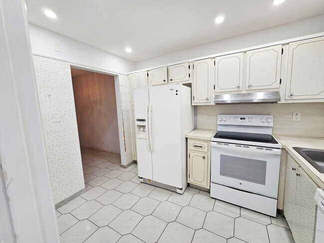 Photo - 501 Blue Heron Dr Unit 218a