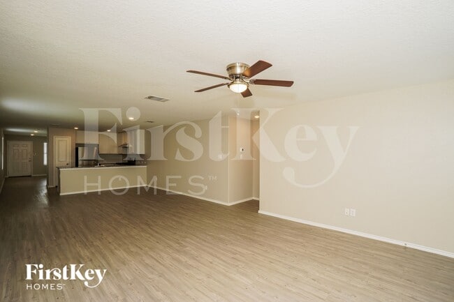 Photo - 2402 Double Oak Dr