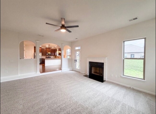 Photo - 86 Pulaski Pl