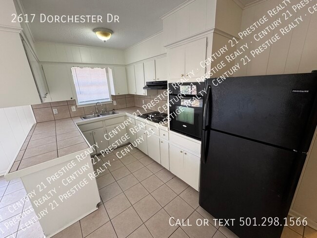 Photo - 2617 Dorchester Dr