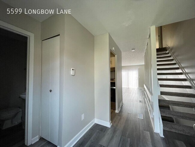 Photo - 5599 Longbow Ln