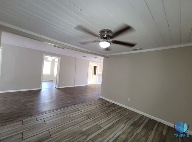 Photo - E99THAVE#1504 Unit 1504-A