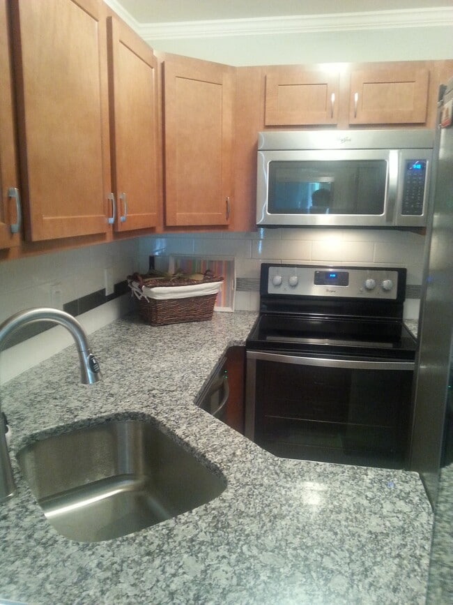 Cocina - 2529 Senator Ct Unidad H