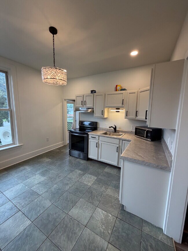 Photo - "Charming 3-Bedroom Retreat with 1.5 Baths on Main St in Lykens, PA!"