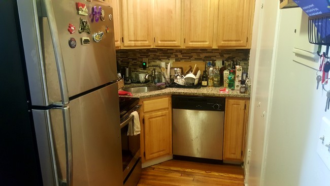 Building Photo - 45 Ashford St