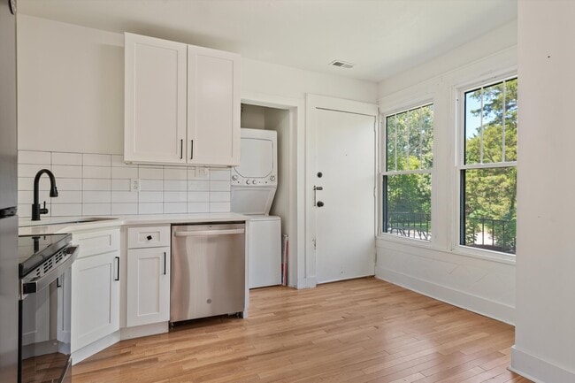 Photo - 319 E Scott Ave Unit 319-3