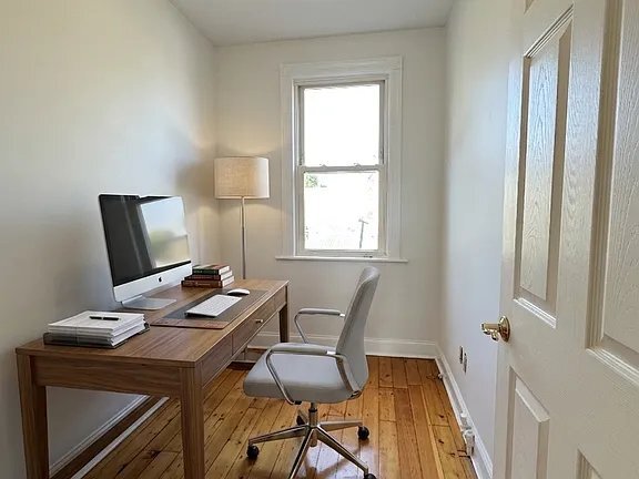 Photo - 12-39 149th St