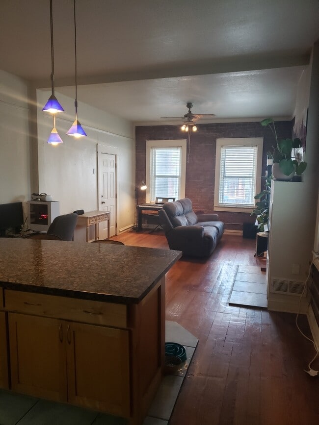 Photo - 514 Harrison St Unidad Available for Rent
