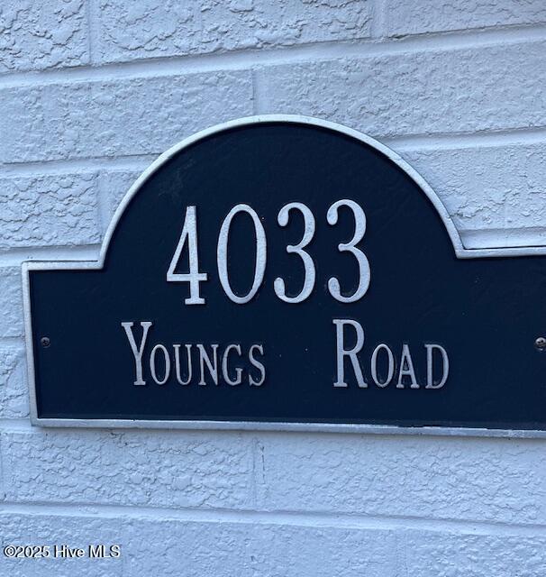Photo - 4033 Youngs Rd