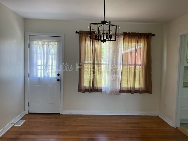 Photo - 104 Camellia Dr