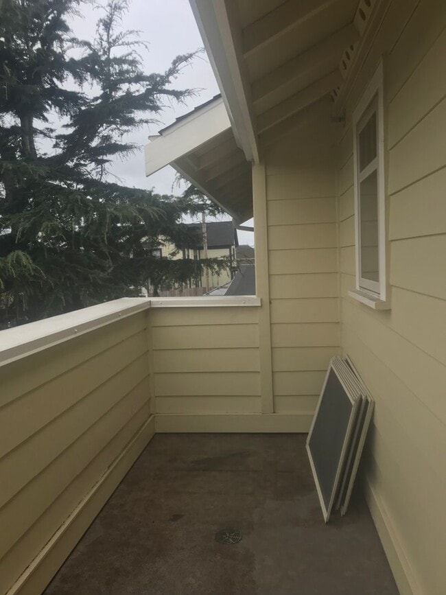 Photo - 655elli Unit B