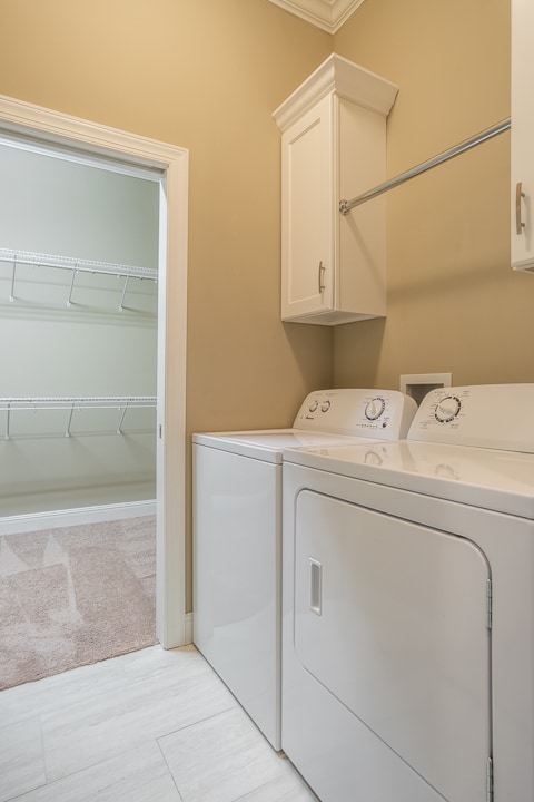 Photo - 208 Downton Ave