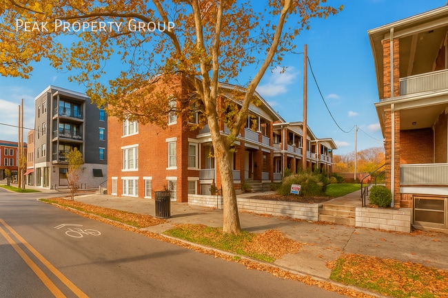 Building Photo - 26 E 2nd Ave Unit 21