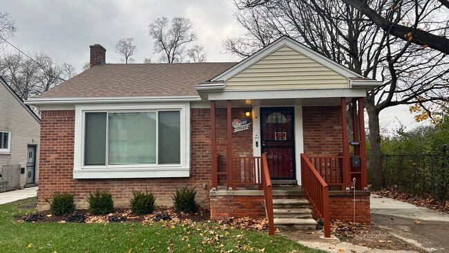 Photo - 19229 Appleton St