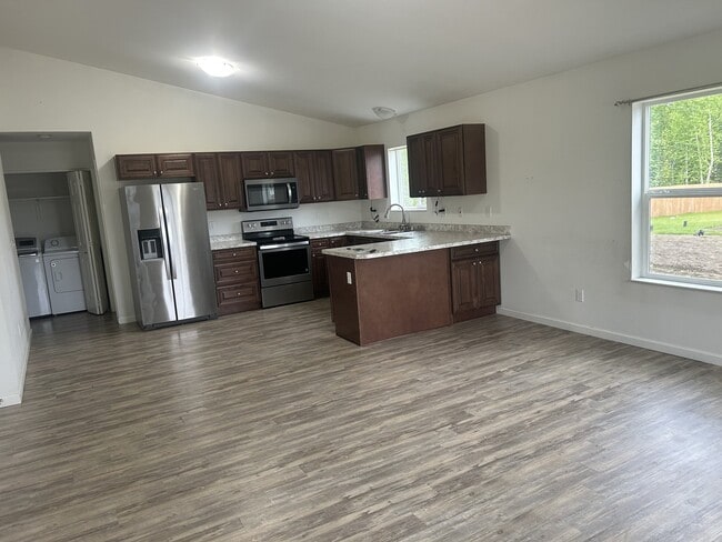 Photo - 4704 Adirondack Cir