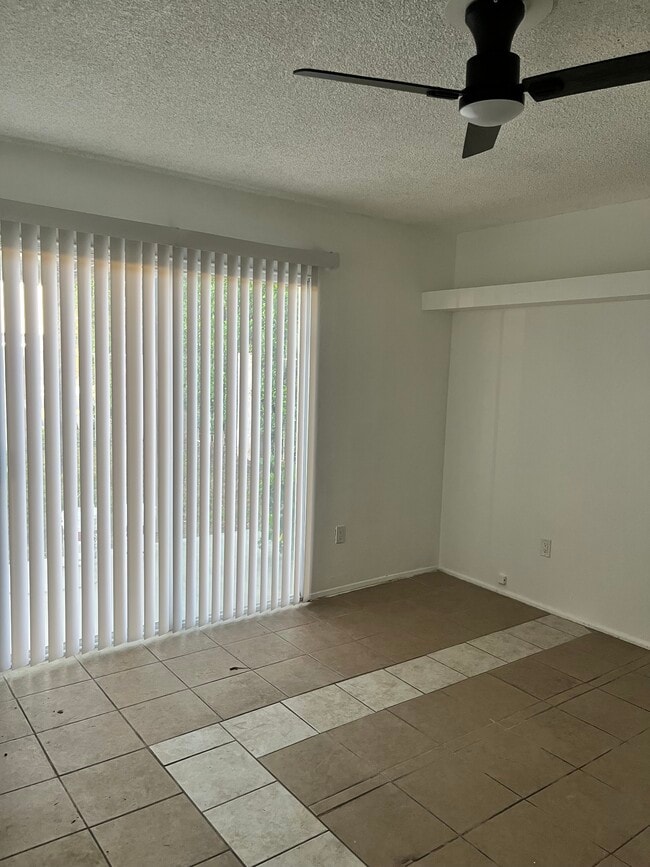 dormitorio principal - 44765 San Luis Rey Ave