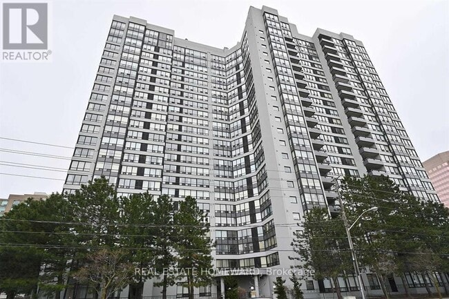 Photo - 7 Bishop Ave Unité 903