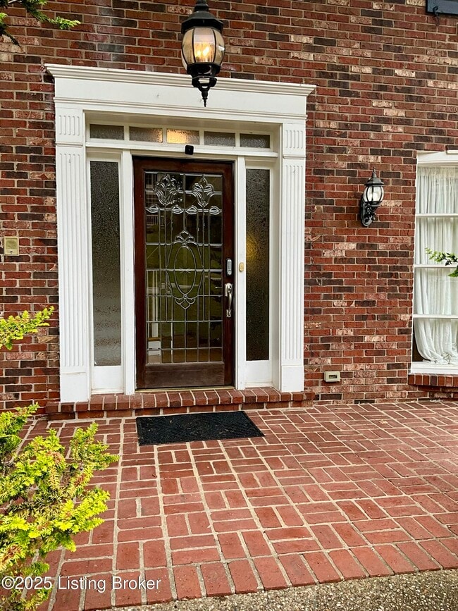 Photo - 2411 Chadford Way