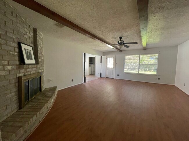 Photo - 3103 Sam Houston Dr