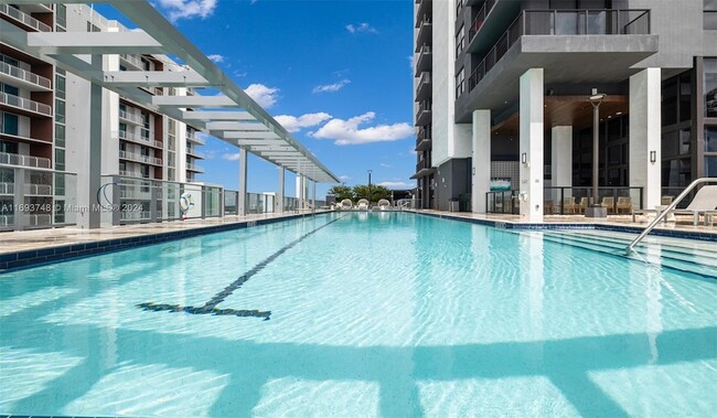 Photo - 555 NE 8th St Condominio Unidad 1009