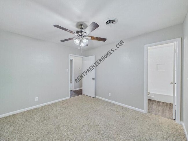 Photo - 29 Rosewood Dr