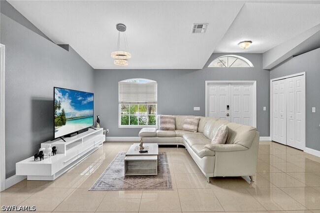 Photo - 850 29th St SW