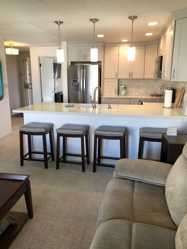Furnished 2 Bedroom 2 Bathroom Kihei Shore... - Furnished 2 Bedroom 2 Bathroom Kihei Shore... Condo Unit A303