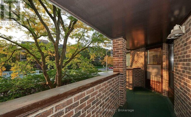 Photo - 10 Lofty Hill Way