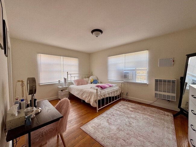 Photo - Prime Location! 2BR Apartment with Parking & Water included!