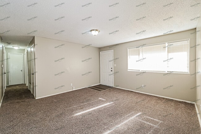 Photo - 8506 Crystal Ave