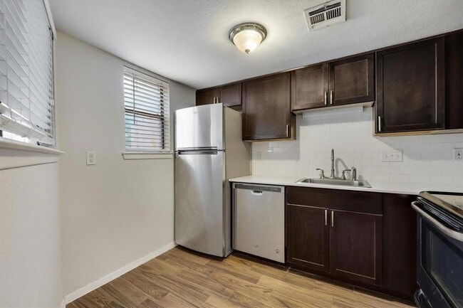 Photo - 2500 Burleson Rd Unit 609