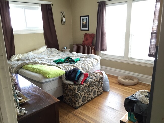 Bedroom - 1223 Selby Ave