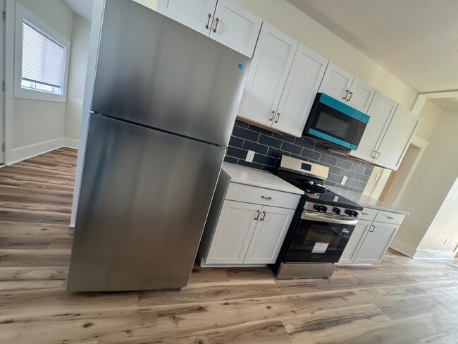 Photo - 119 E 20th Ave