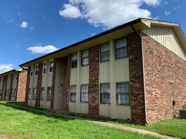 Building Photo - 910-912 S Connecticut Ave Unit 912 S Connecticut