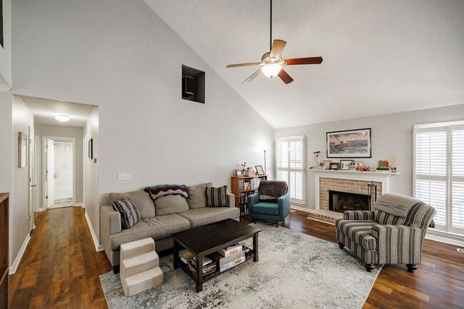 Photo - 174 Hidden Timber Ln