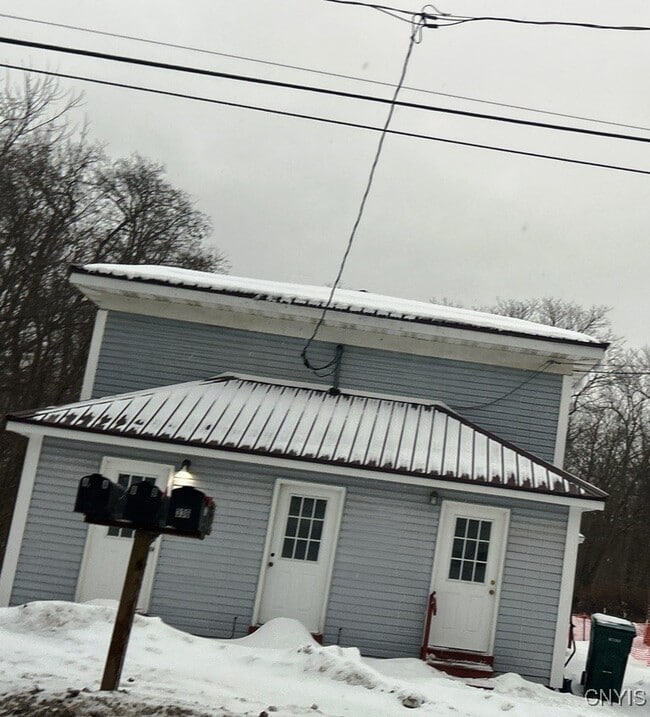 Photo - 335 Church St