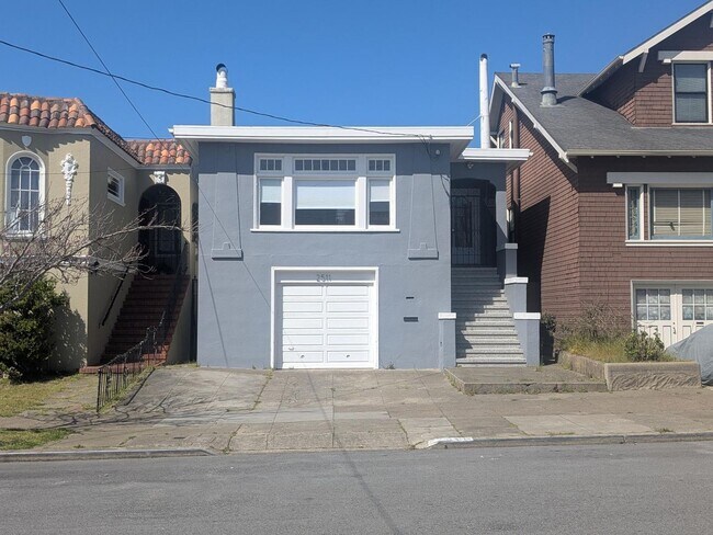 2 Bedroom Single Family House in Parkside! - 2 Bedroom Single Family House in Parkside!