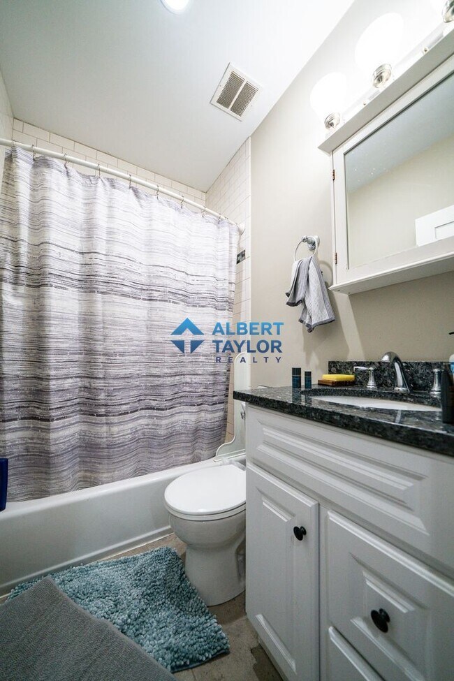 Photo - 491 Commonwealth Ave