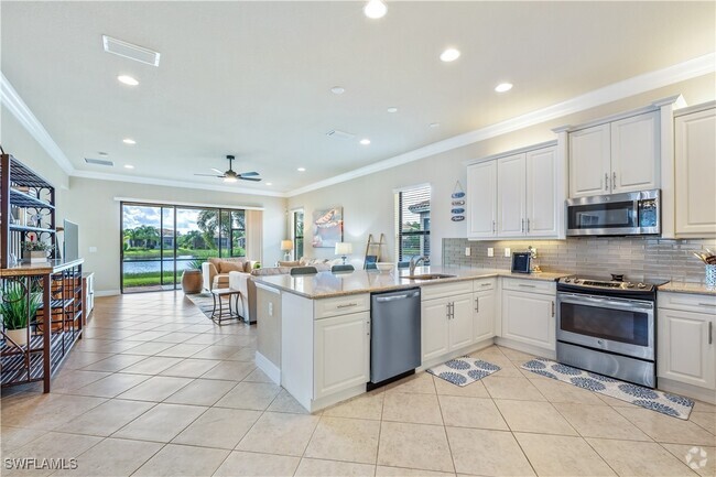 Building Photo - 11520 Summerview Way Rental