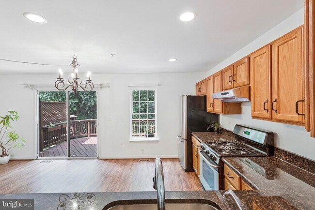 Photo - 616 Bellerive Ct