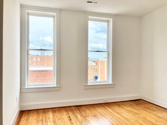Bedroom 2 of 3 bed/3 bath