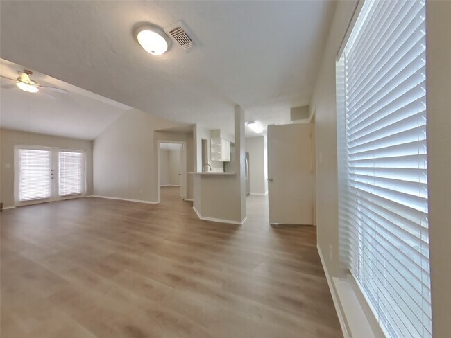 Photo - 2602 Carson Dr