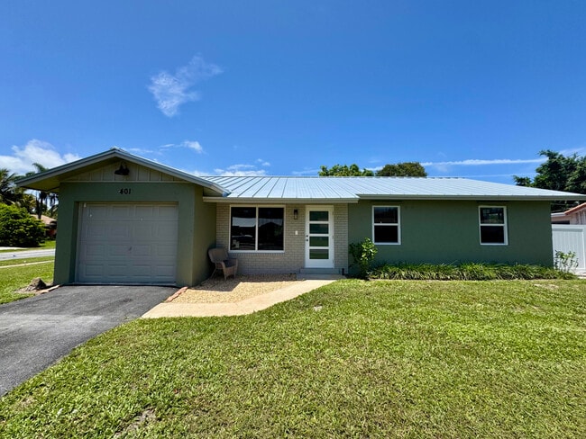 Building Photo - 401 SE 34th Ave Rental