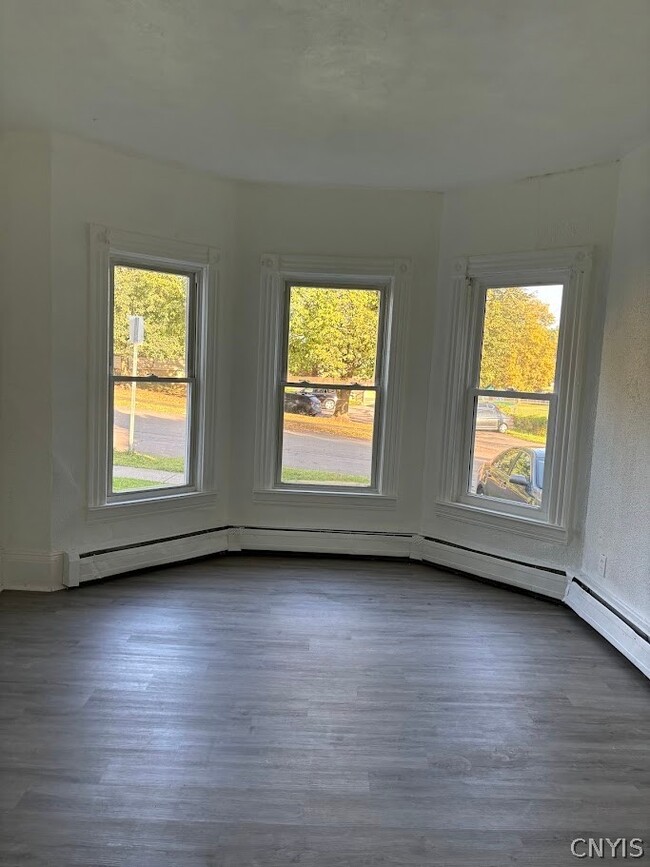 Photo - 319-321 Herkimer St