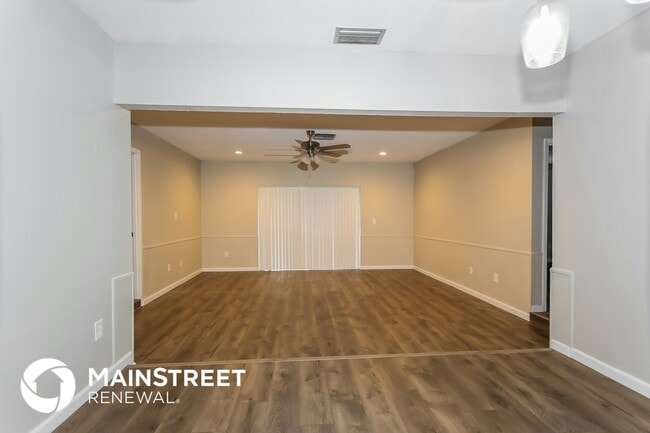 Photo - 3013 SE Banyan St